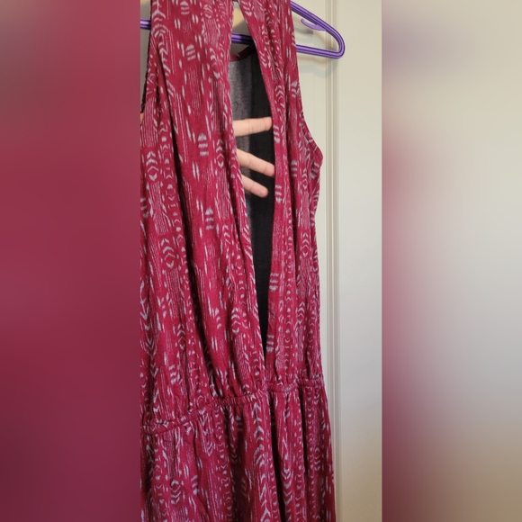 Roxy Red Jumpsuit Vibrant and Chic - Picture 7 of 7